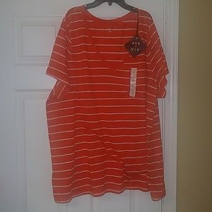 4X Ava & Viv V-neck tee